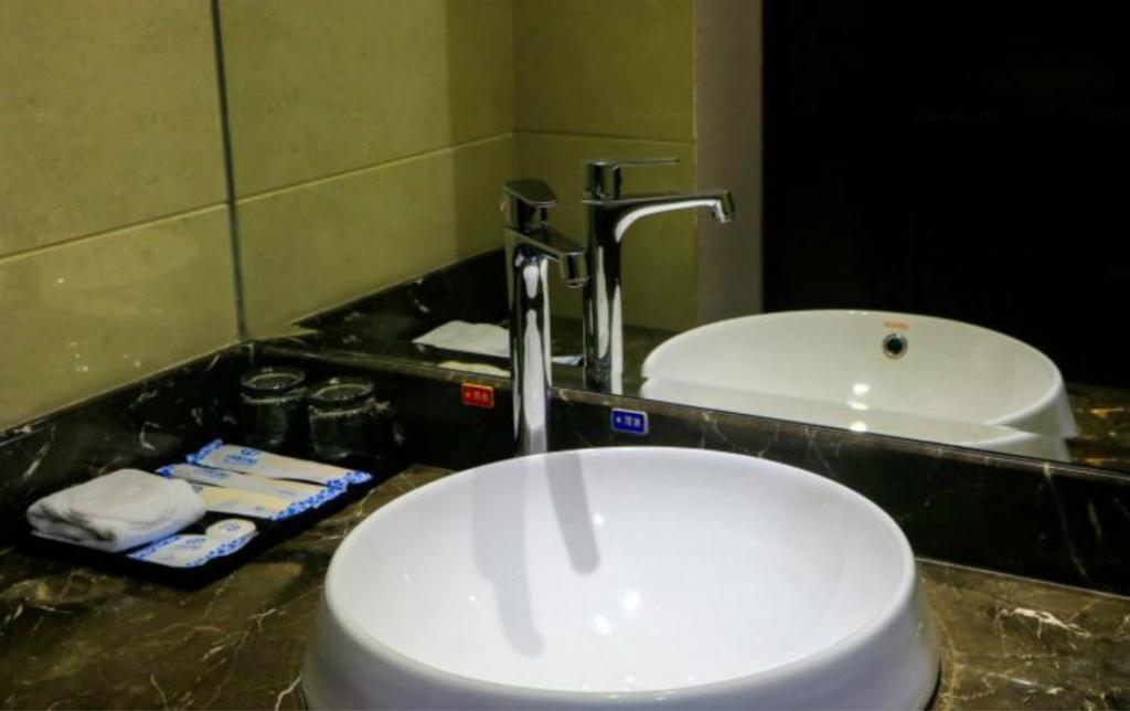 Zhuhai Liuhe Holiday Hotel Екстер'єр фото